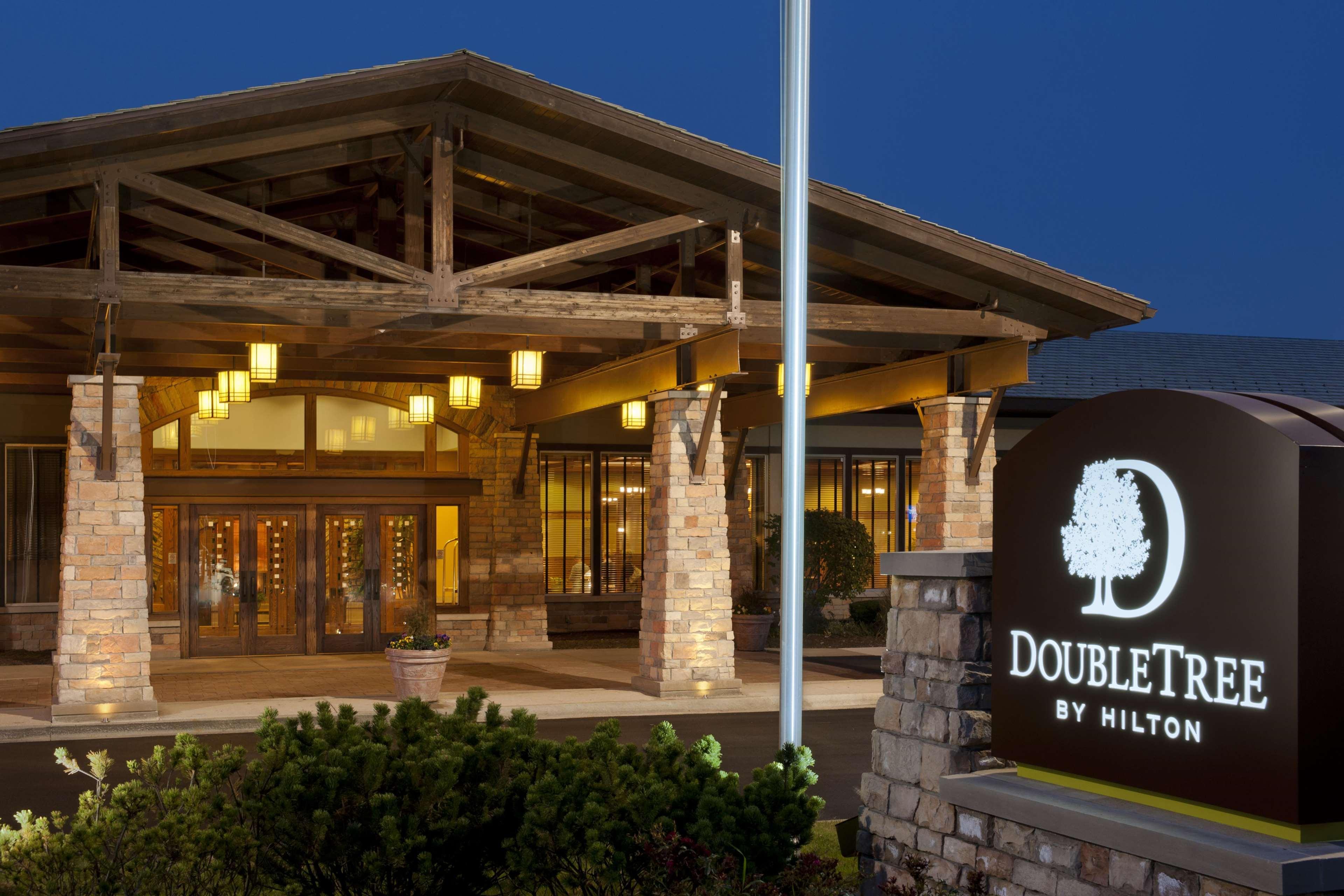 Doubletree By Hilton Libertyville-Mundelein Extérieur photo