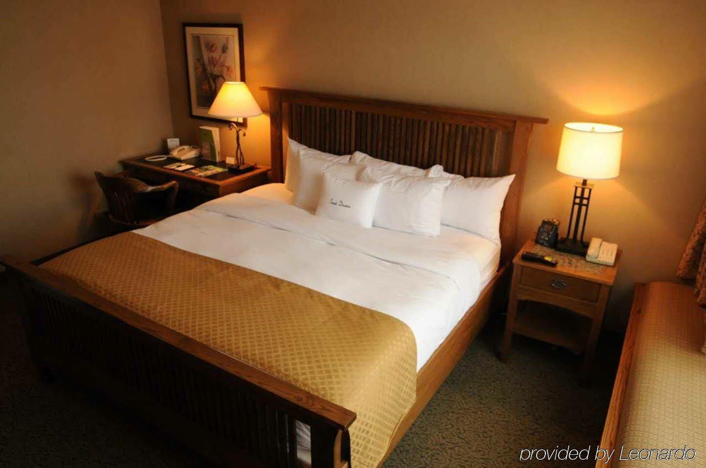Doubletree By Hilton Libertyville-Mundelein Extérieur photo